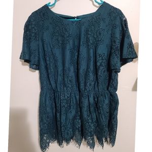 Lane Bryand Peplum Babydoll top green lace